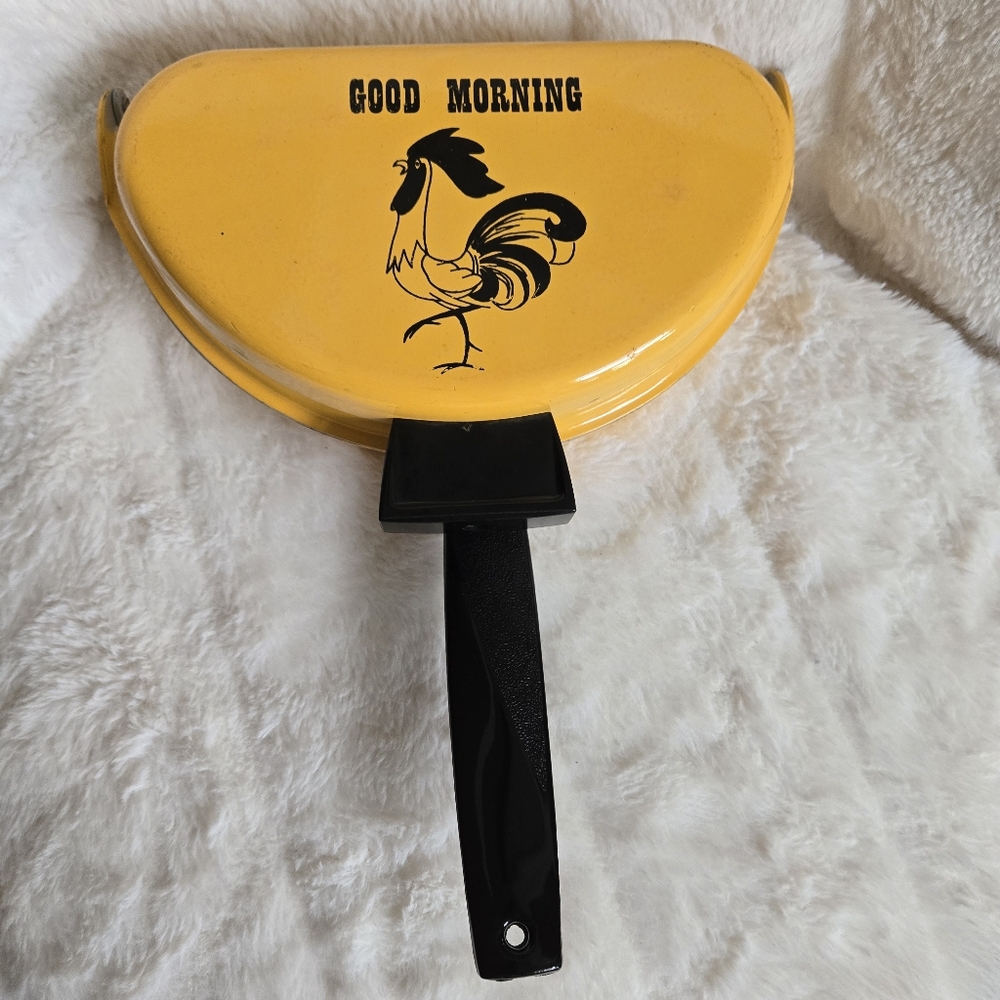 Vintage Nordic Ware Yellow Good Morning Folding‎ Omelet Pan